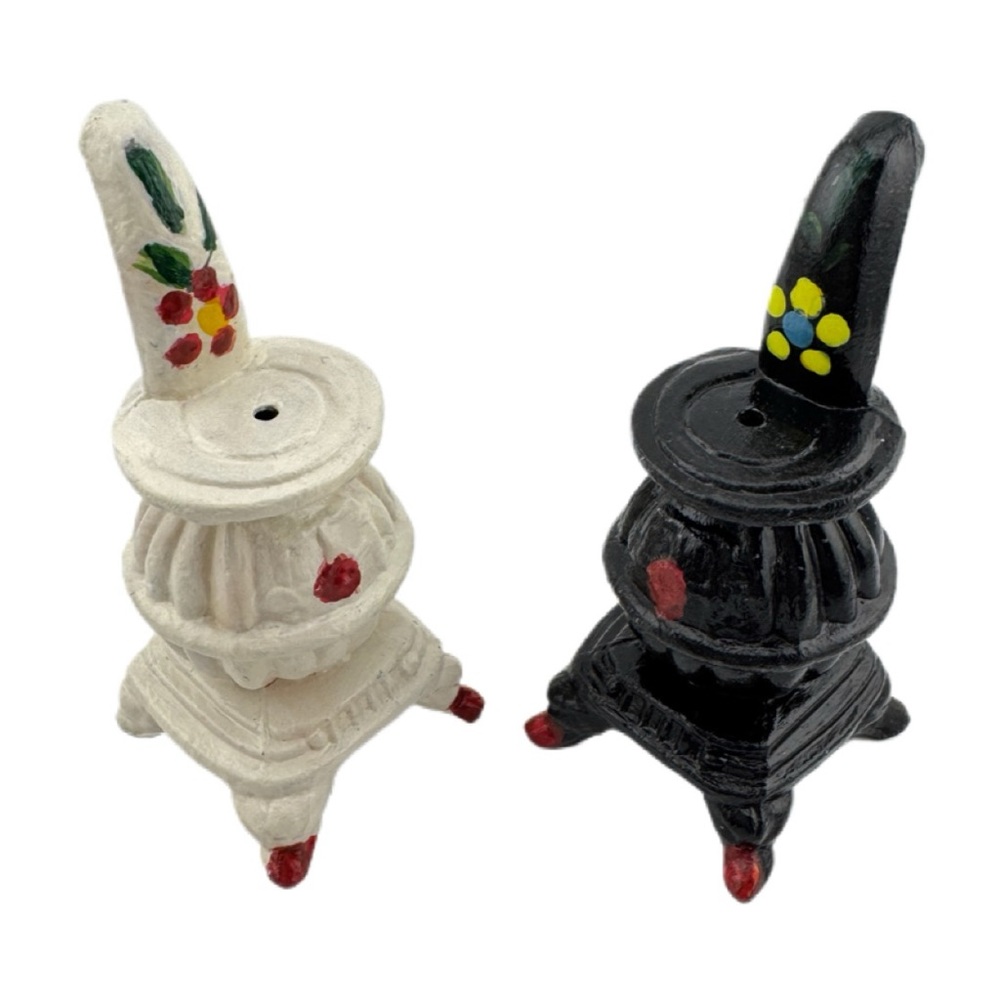 VTG Cast Iron Pot Belly Stove Salt and Pepper Shakers